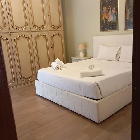 San Giovanni Apartment With Balcony Rome Bagian luar foto