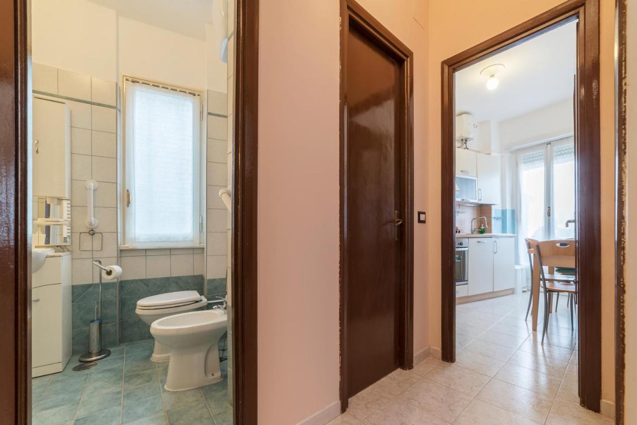 San Giovanni Apartment With Balcony Rome Bagian luar foto